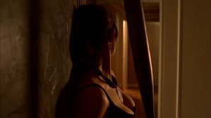 Эмили Дешанель