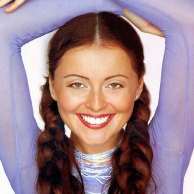 Анжелика Варум