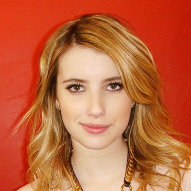 Эмма Робертс