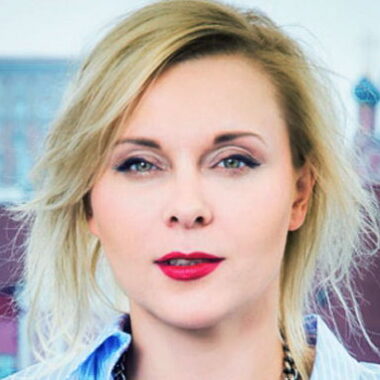 Яна Троянова