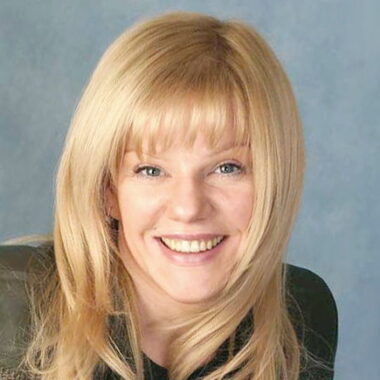 Александра Захарова