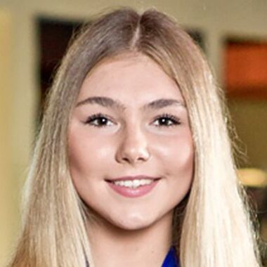 Марьяна Наумова