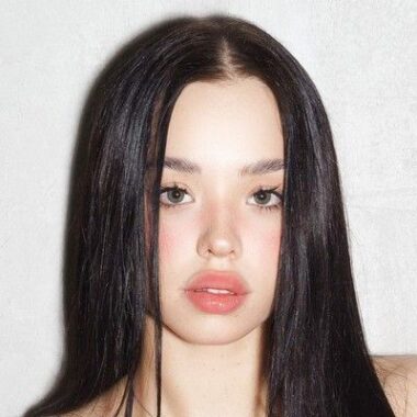 Эвелина Лунаком