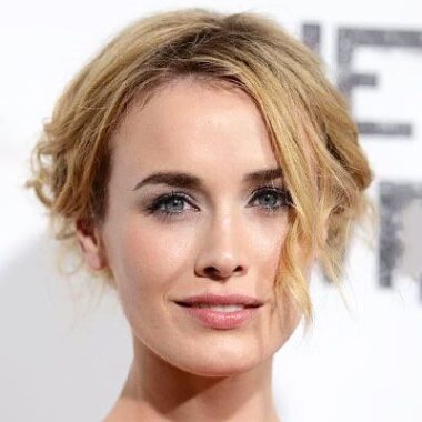 Доминик Макэллигот