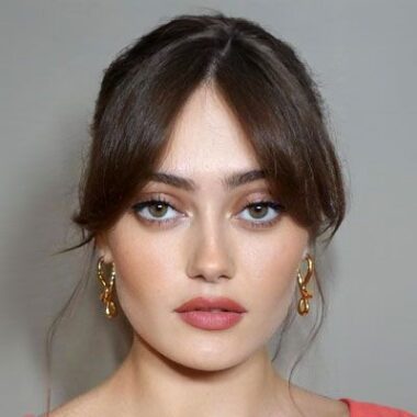 Элла Пернелл