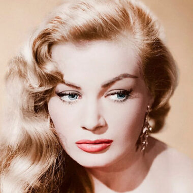 Анита Экберг